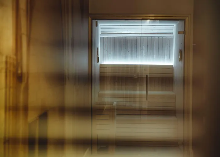 La Guy & - Teritoria 4*