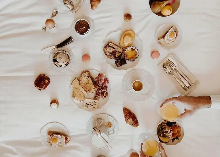 Alojamento de Acomodação e Pequeno-almoço La Guy & - Teritoria 4*